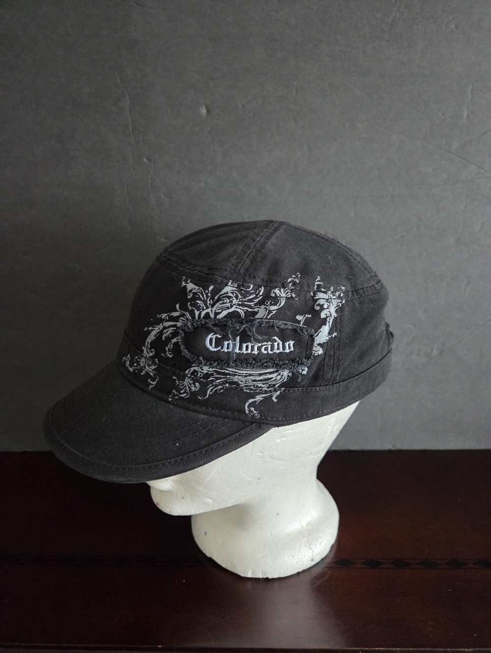 Prairie Mountain Colorado Embroidered Black Men's Cap